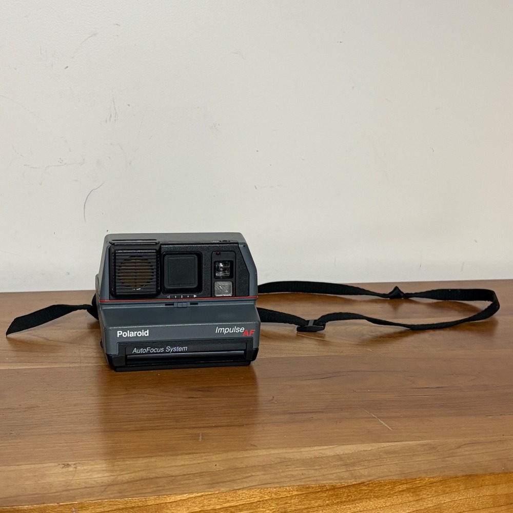 Polaroid Impulse AF Instant Film Camera Gray Black AutoFocus 600 Plus Vintage
